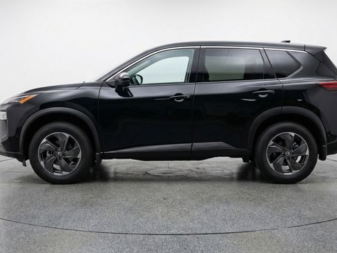 Used 2025 Nissan Rogue SV image 5