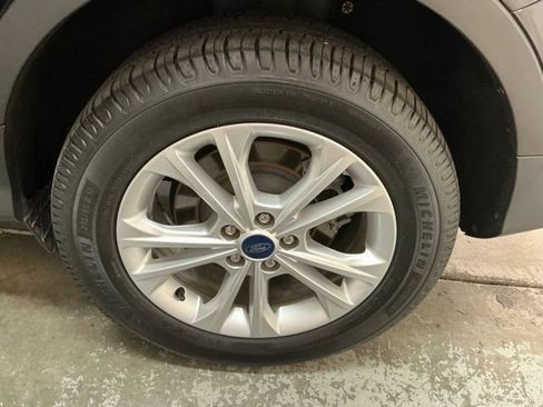 Used 2019 Ford Escape SE FWD image 10
