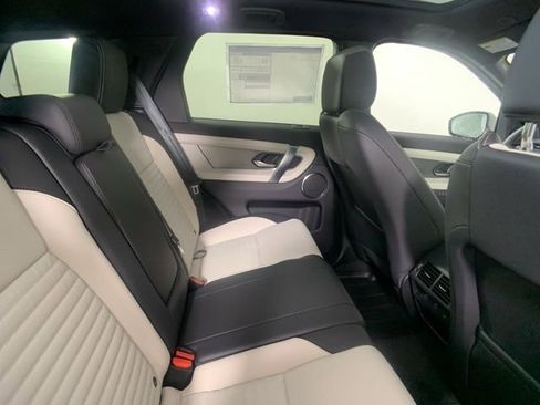 Certified 2024 Land Rover Discovery Sport Dynamic SE image 28