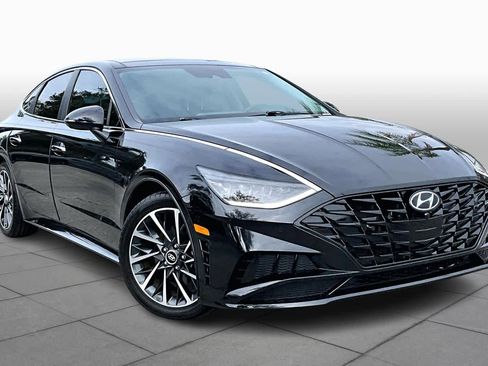 Used 2022 Hyundai Sonata Limited w/ Cargo Package image 2