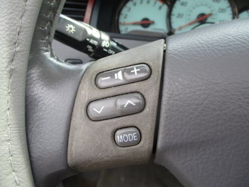 Used 2004 Toyota Solara SLE FWD image 27