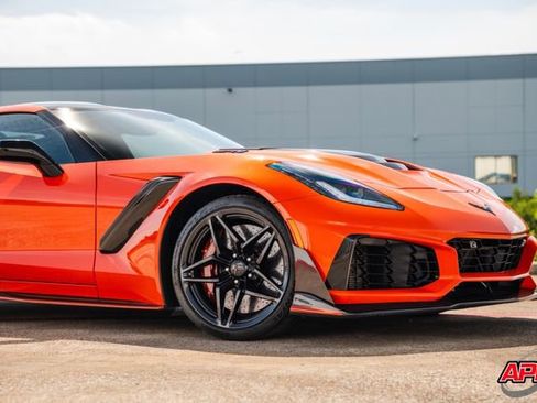 Used 2019 Chevrolet Corvette ZR1 RWD image 48
