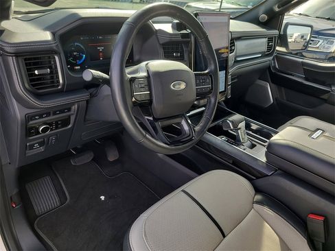 Used 2023 Ford F150 Lightning Platinum image 15