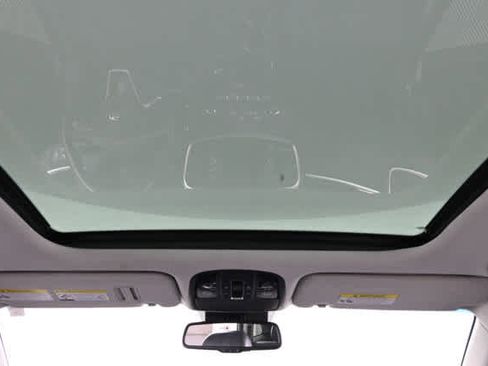 Used 2017 Kia Sorento EX w/ EX Advanced Touring Package image 4