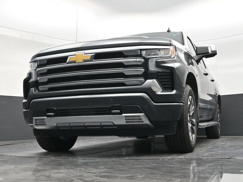 Used 2026 Chevrolet Silverado 1500 High Country RWD image 26