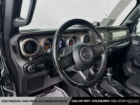 Used 2020 Jeep Gladiator Sport w/ Quick Order Package 24S image 9