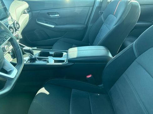 Used 2021 Nissan Sentra SR FWD image 11