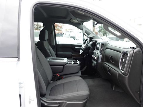 Used 2022 GMC Sierra 1500 SLE w/ X31 Off-Road Package image 36