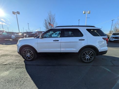 Used 2019 Ford Explorer Sport w/ Equipment Group 401A image 9