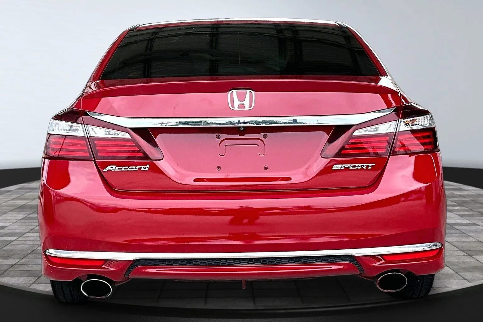 Used 2017 Honda Accord Sport image 5