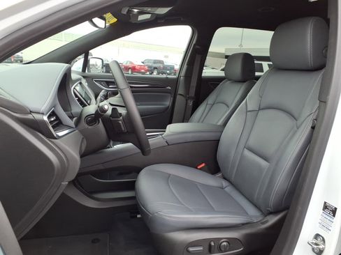 Certified 2024 Buick Enclave Essence image 19