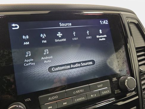 Used 2023 Nissan Titan PRO-4X w/ Pro-4x Convenience Package AWD/4WD image 21