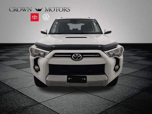 Used 2020 Toyota 4Runner TRD Off-Road image 2