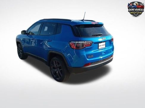 New 2026 Jeep Compass Latitude AWD/4WD image 3