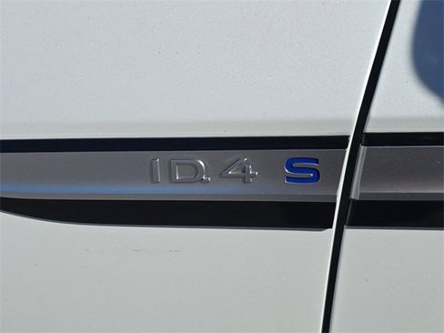 Used 2024 Volkswagen ID.4 S image 8