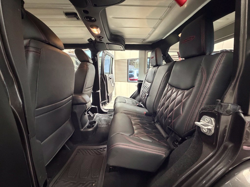 Used 2016 Jeep Wrangler Unlimited Rubicon w/ Connectivity Group AWD/4WD image 56