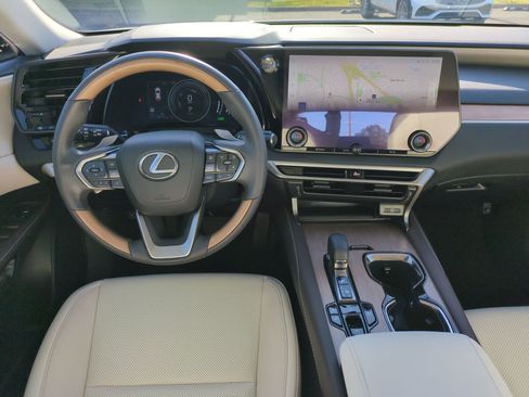 Used 2024 Lexus RX 350h w/ Accessory Package (Z1) AWD/4WD image 31