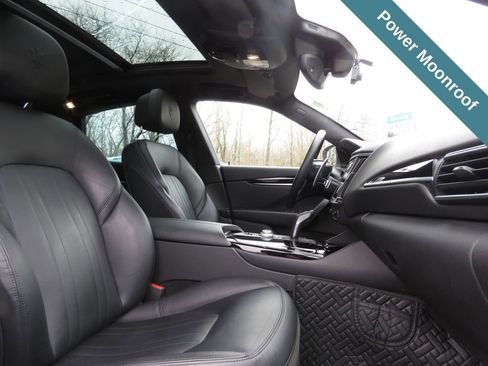 Used 2023 Maserati Levante Modena image 13