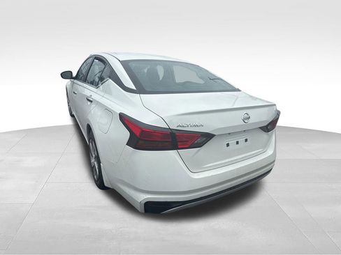 Used 2022 Nissan Altima 2.5 S FWD image 5