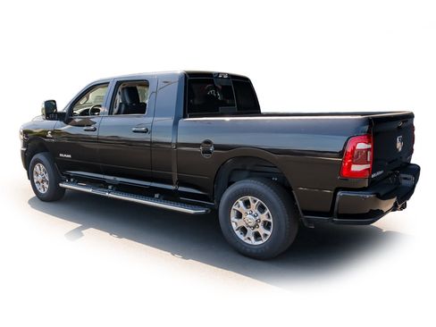 Used 2024 RAM 2500 Laramie image 4
