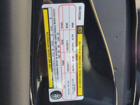 Used 2024 Chrysler Pacifica Touring-L w/ Uconnect Theater Family Group FWD image 27