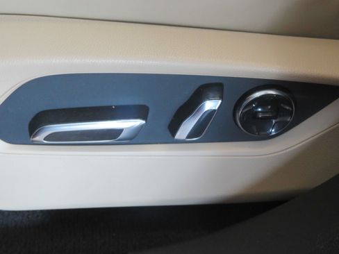 Used 2020 Acura RDX w/ Advance Package FWD image 16