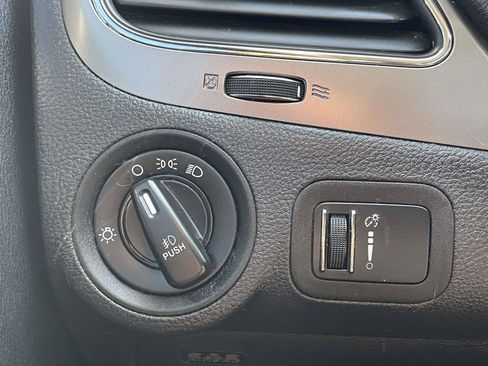 Used 2016 Dodge Journey Crossroad FWD image 19