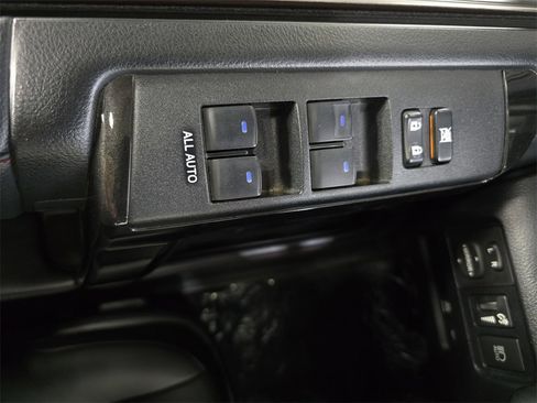 Used 2022 Toyota 4Runner TRD Off-Road Premium image 21