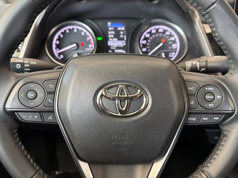 Used 2023 Toyota Camry SE w/ Convenience Package FWD image 21