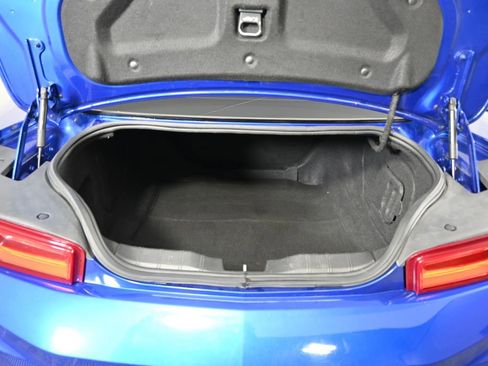 Used 2017 Chevrolet Camaro SS RWD image 17