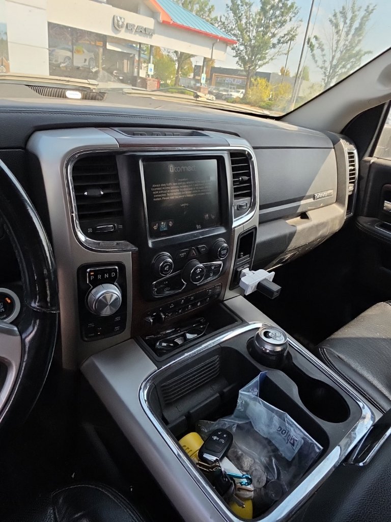 Used 2016 RAM 1500 Laramie AWD/4WD image 6