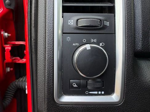 Used 2024 RAM 1500 Classic SLT image 18