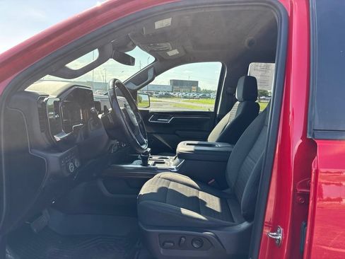 Used 2022 Chevrolet Silverado 1500 RST AWD/4WD image 9