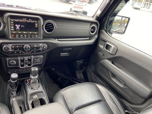 Used 2022 Jeep Gladiator Overland w/ Popular Equipment Package image 15