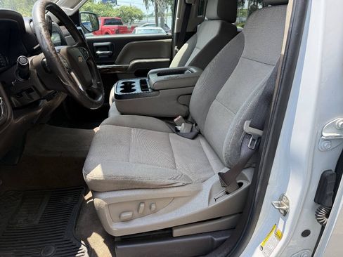 Used 2018 Chevrolet Silverado 1500 LT w/ All Star Edition AWD/4WD image 6