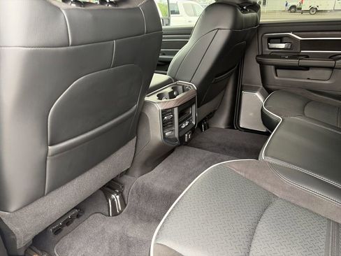 Used 2025 RAM 2500 Laramie AWD/4WD image 29