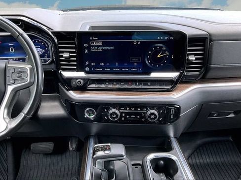 Used 2022 Chevrolet Silverado 1500 RST AWD/4WD image 8