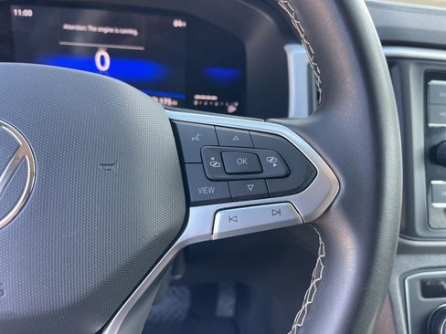 Used 2023 Volkswagen Atlas SE image 17