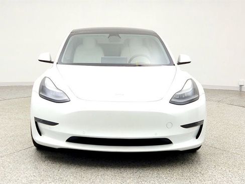 Used 2022 Tesla Model 3 Performance image 2
