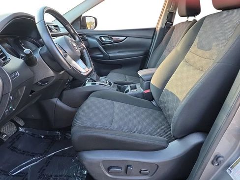 Used 2022 Nissan Rogue Sport SV FWD image 14