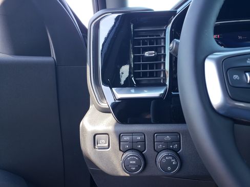 New 2026 Chevrolet Silverado 1500 LT image 12