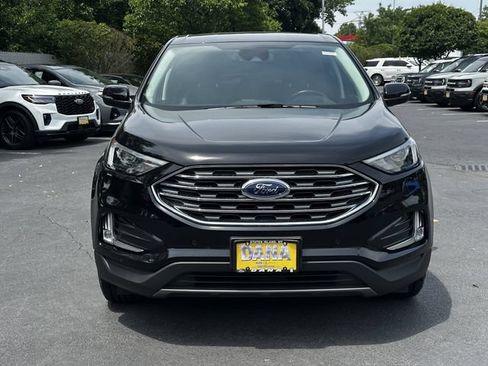 Certified 2023 Ford Edge Titanium AWD/4WD image 2