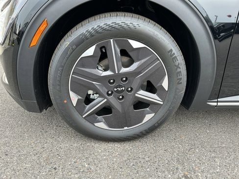 New 2025 Kia EV6 Light image 8