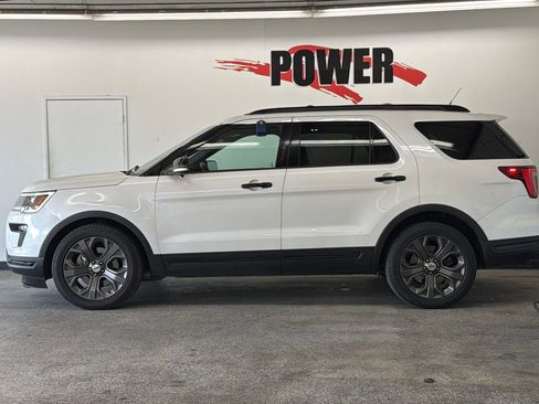 Used 2018 Ford Explorer Sport w/ Equipment Group 401A AWD/4WD image 6