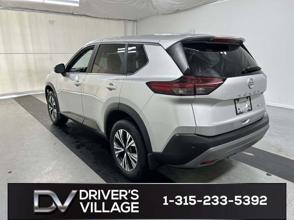 Used 2023 Nissan Rogue SV AWD/4WD image 7