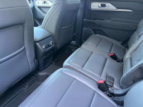New 2026 Ford Explorer Active w/ Active Comfort Package RWD image 12