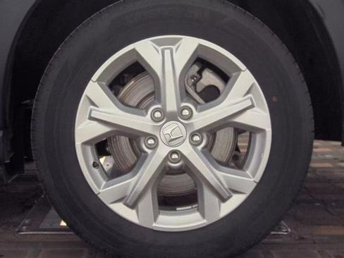 Certified 2025 Honda HR-V LX image 39