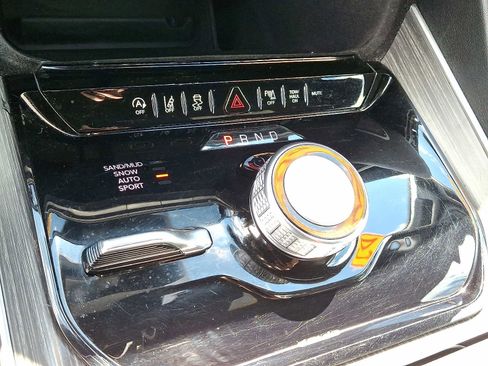 Used 2023 Jeep Wagoneer L Series II image 18