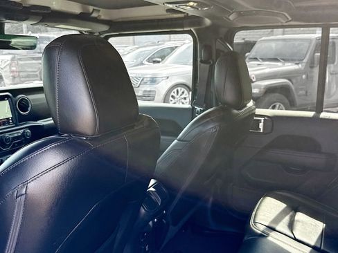 Used 2022 Jeep Wrangler Unlimited Sahara w/ Cold Weather Group image 28