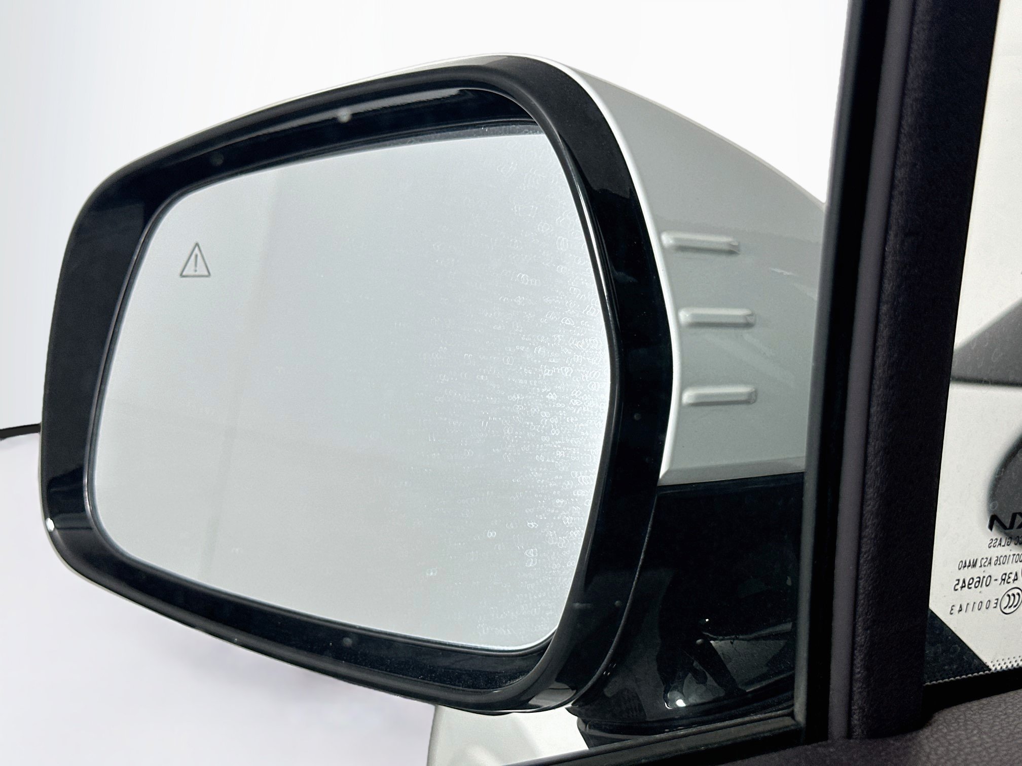 Used 2025 Kia Carnival FWD image 16